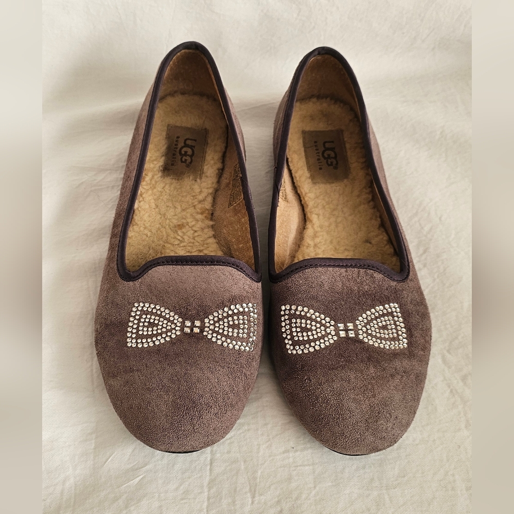 UGG Australia Alloway Suede Crystal Bow Loafers Size 7  B19